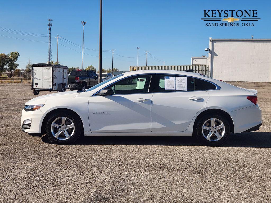 used 2022 Chevrolet Malibu car, priced at $19,115