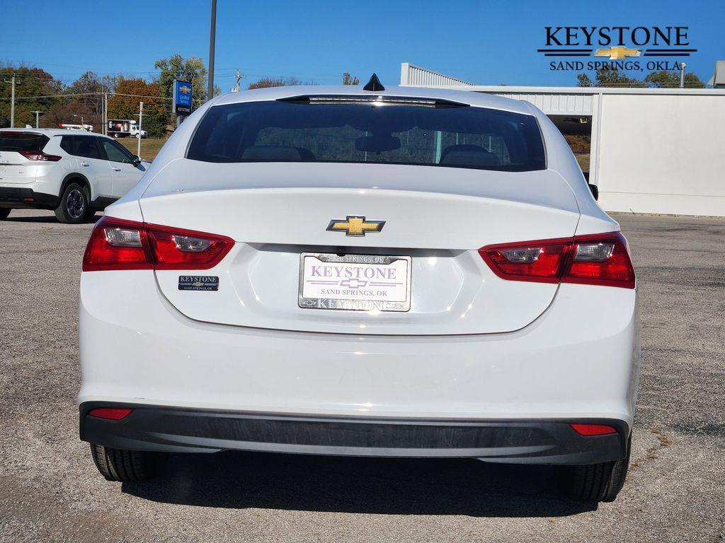 used 2022 Chevrolet Malibu car, priced at $19,115