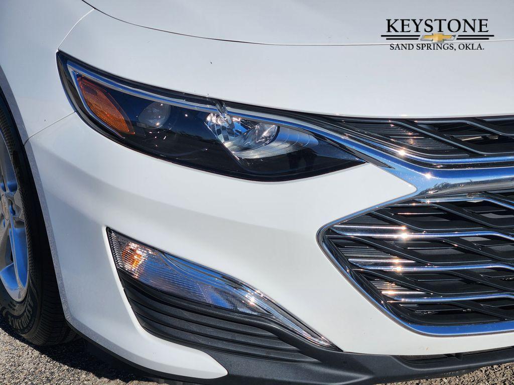 used 2022 Chevrolet Malibu car, priced at $19,115