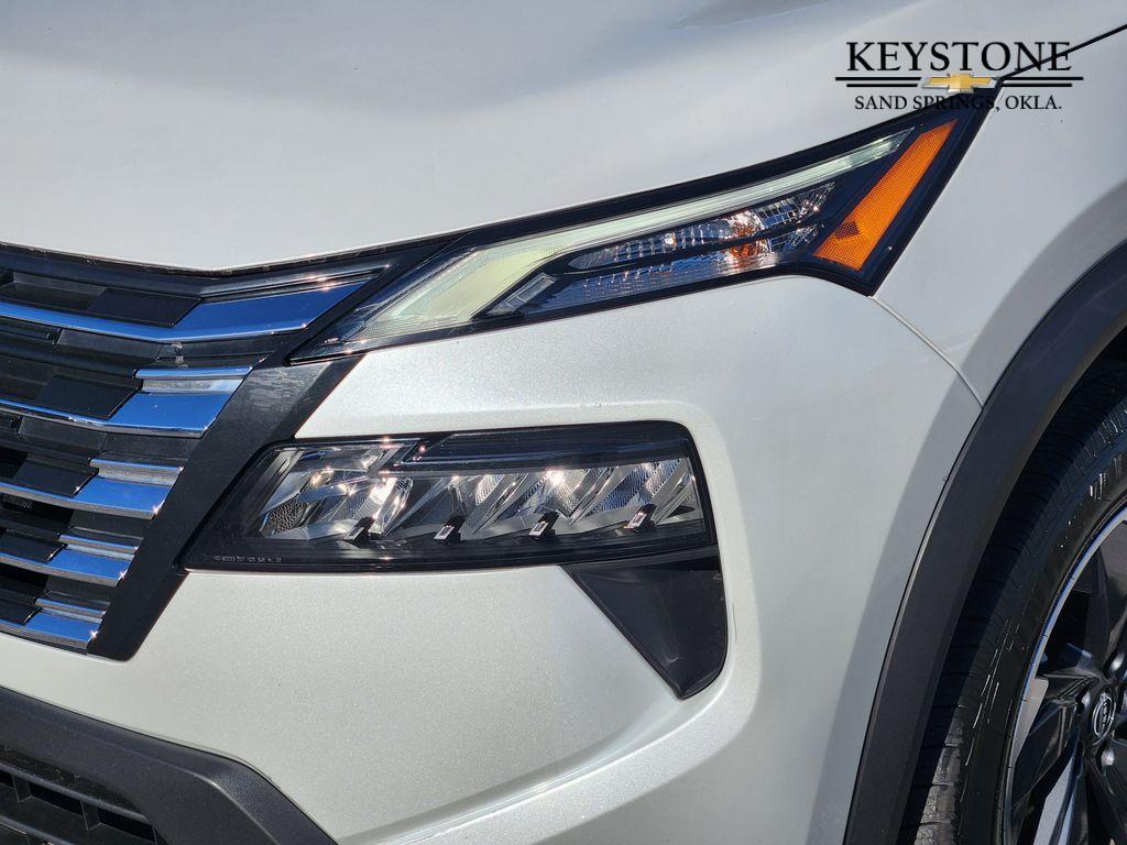 used 2024 Nissan Rogue car, priced at $22,550