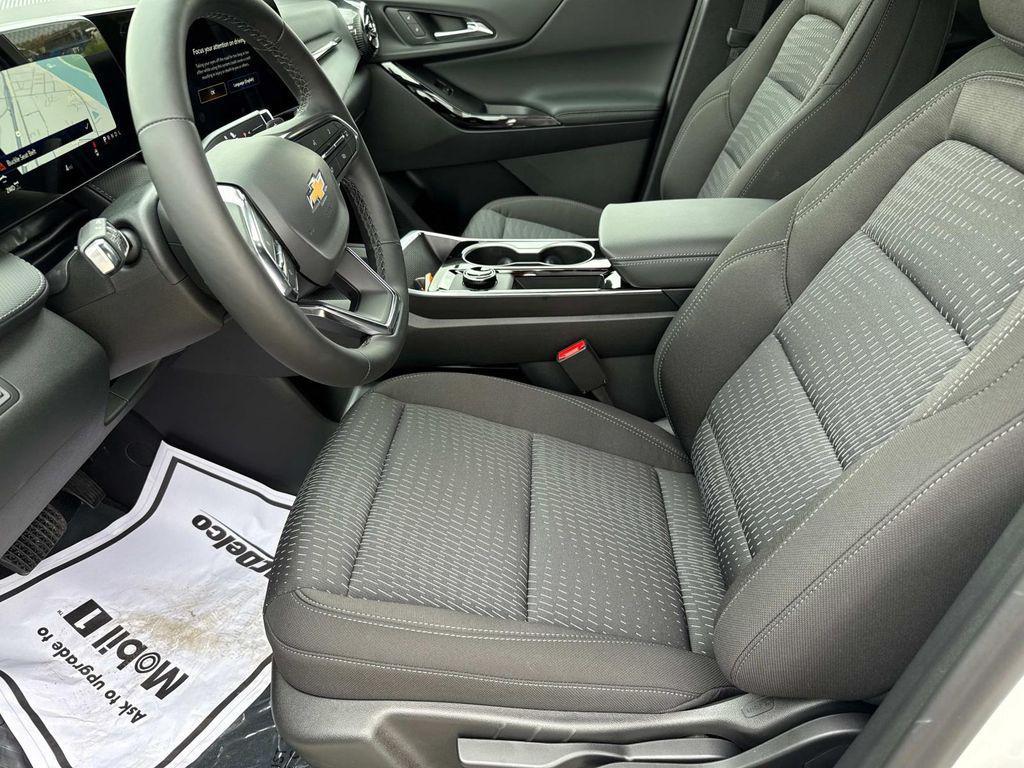 new 2026 Chevrolet Equinox car, priced at $30,995