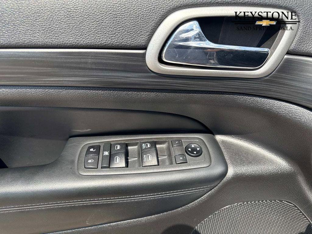 used 2021 Jeep Grand Cherokee car, priced at $22,500