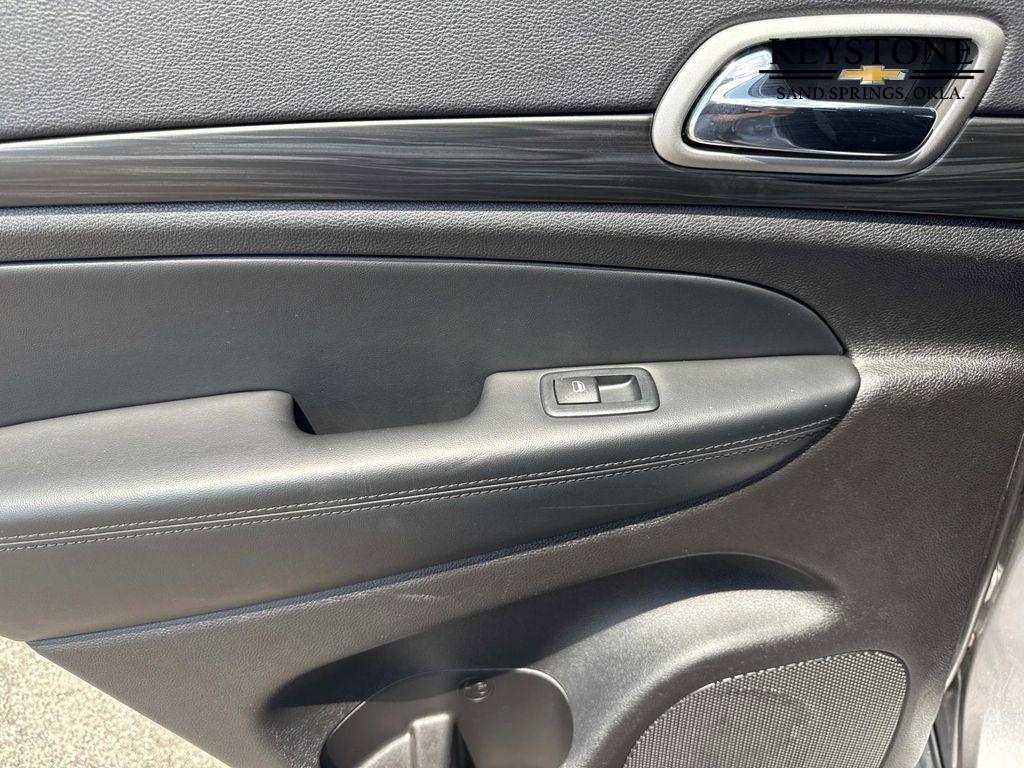 used 2021 Jeep Grand Cherokee car, priced at $22,500