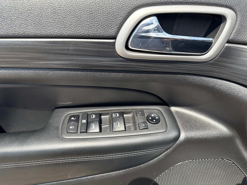 used 2021 Jeep Grand Cherokee car, priced at $22,989