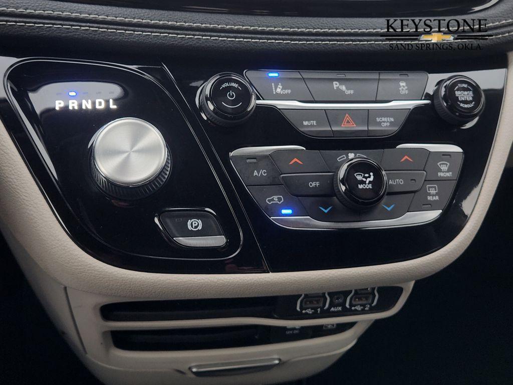 used 2022 Chrysler Pacifica Hybrid car, priced at $23,750