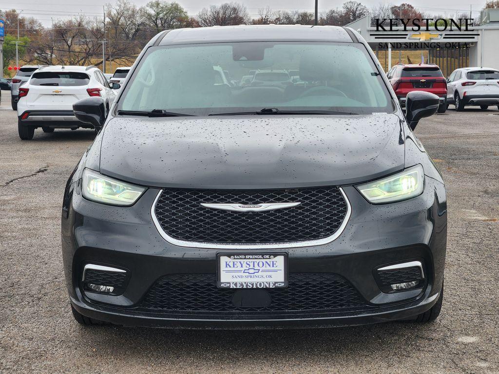 used 2022 Chrysler Pacifica Hybrid car, priced at $23,750