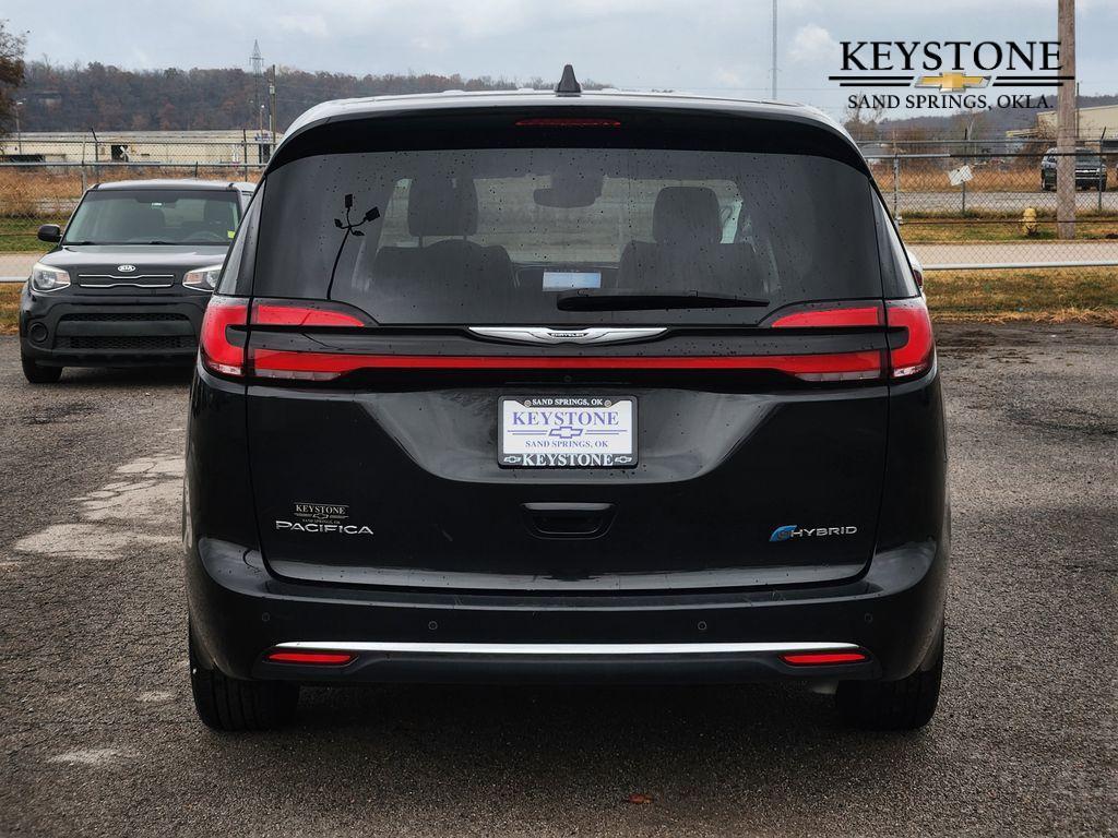 used 2022 Chrysler Pacifica Hybrid car, priced at $23,750