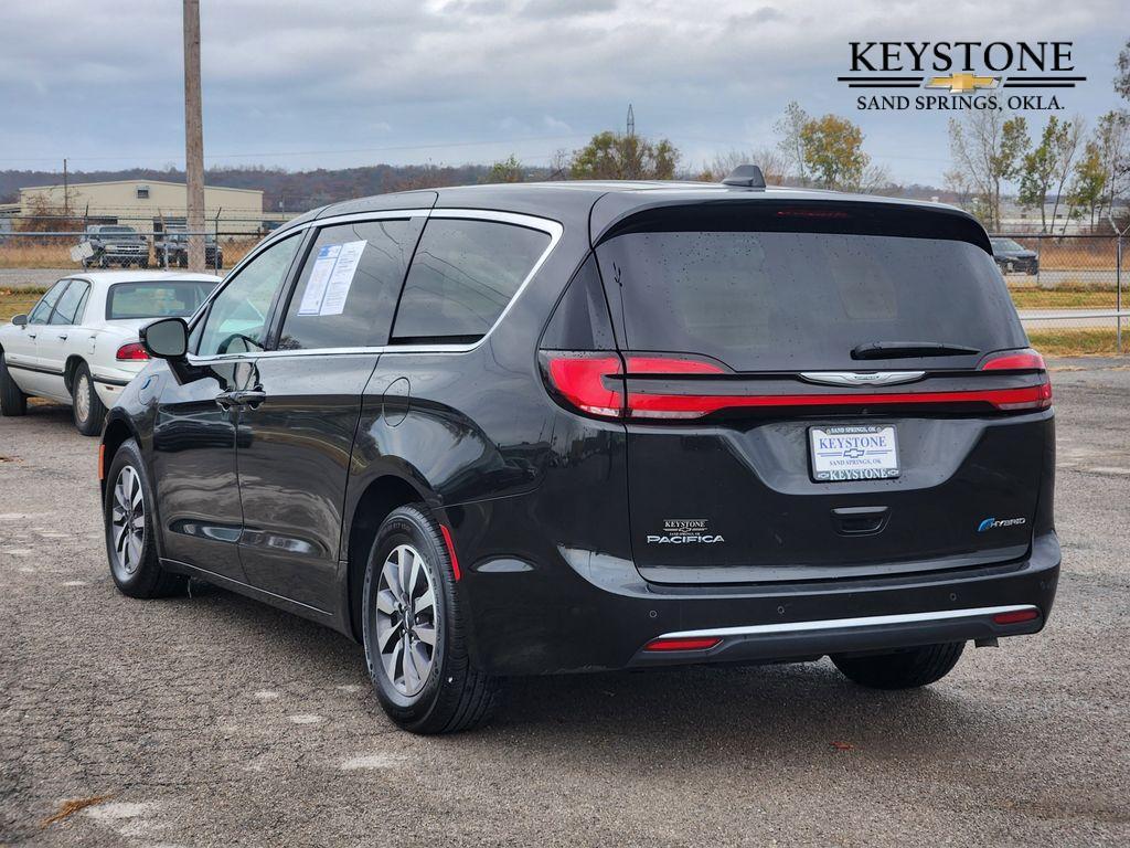 used 2022 Chrysler Pacifica Hybrid car, priced at $23,750