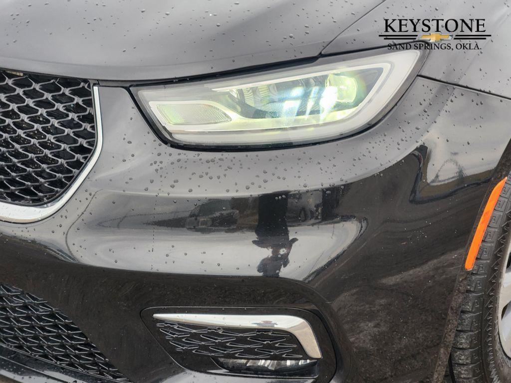 used 2022 Chrysler Pacifica Hybrid car, priced at $23,750