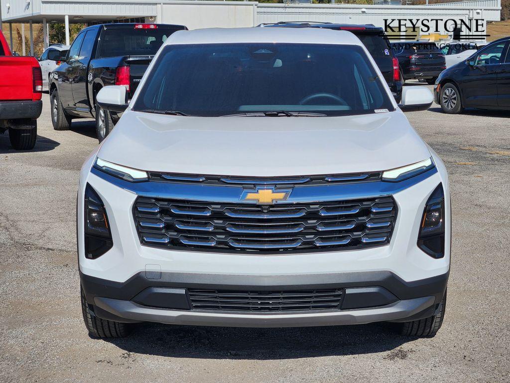 new 2026 Chevrolet Equinox car, priced at $33,060