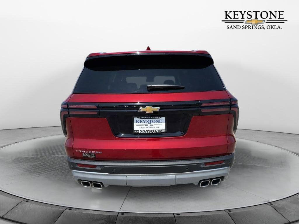 new 2026 Chevrolet Traverse car, priced at $43,190