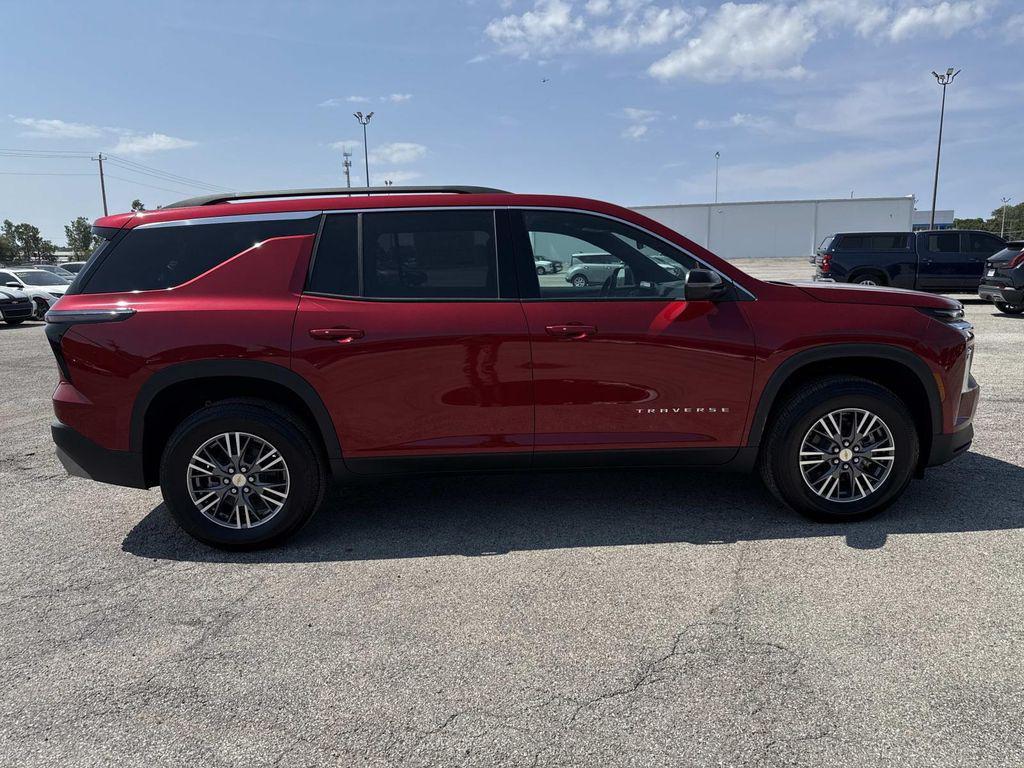 new 2026 Chevrolet Traverse car, priced at $44,190