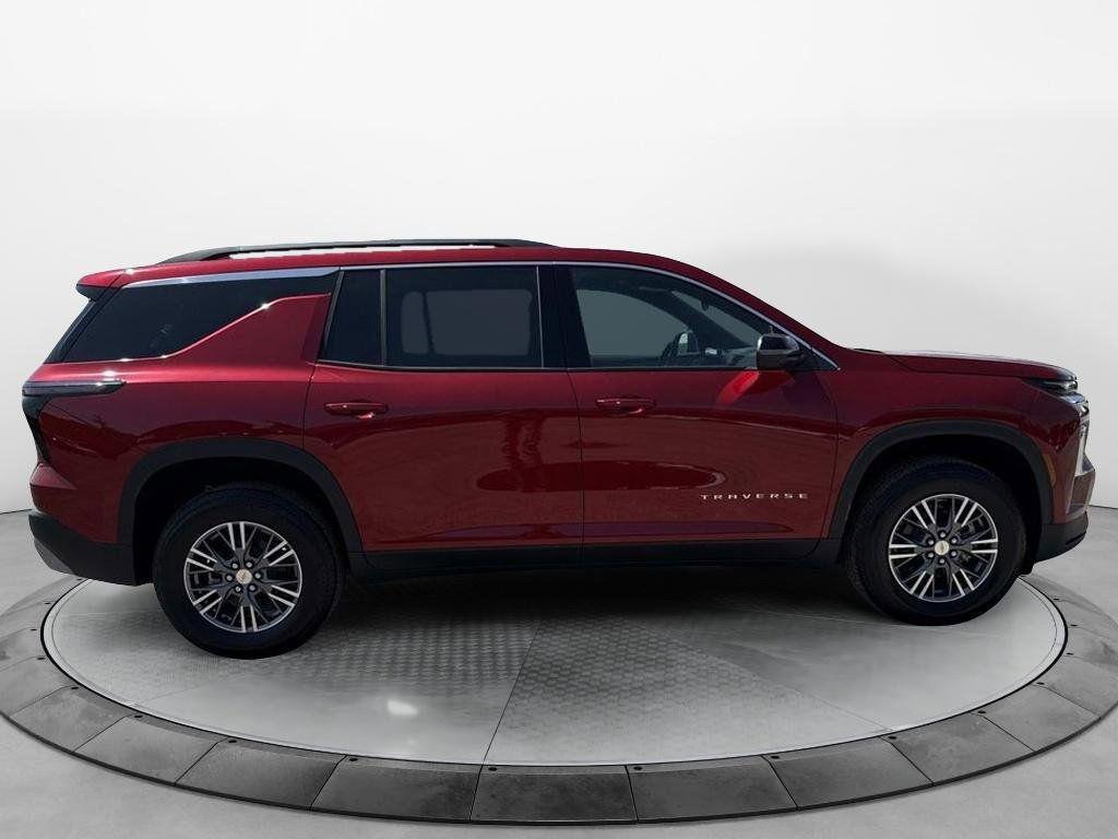 new 2026 Chevrolet Traverse car, priced at $43,190