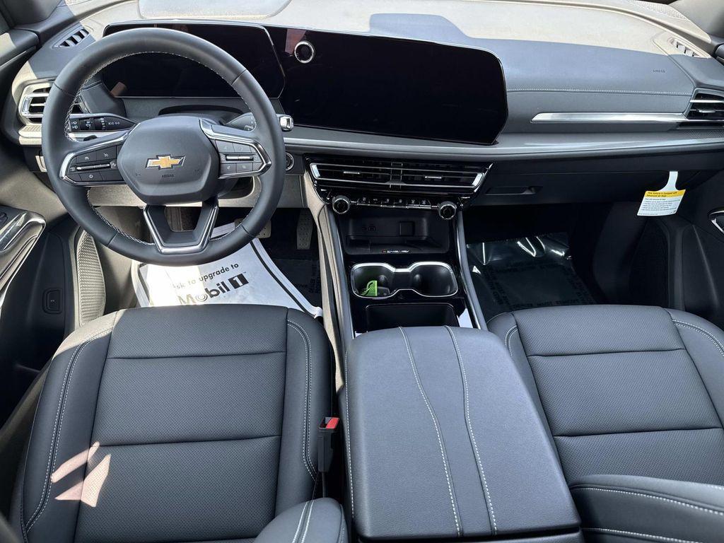 new 2026 Chevrolet Traverse car, priced at $44,190
