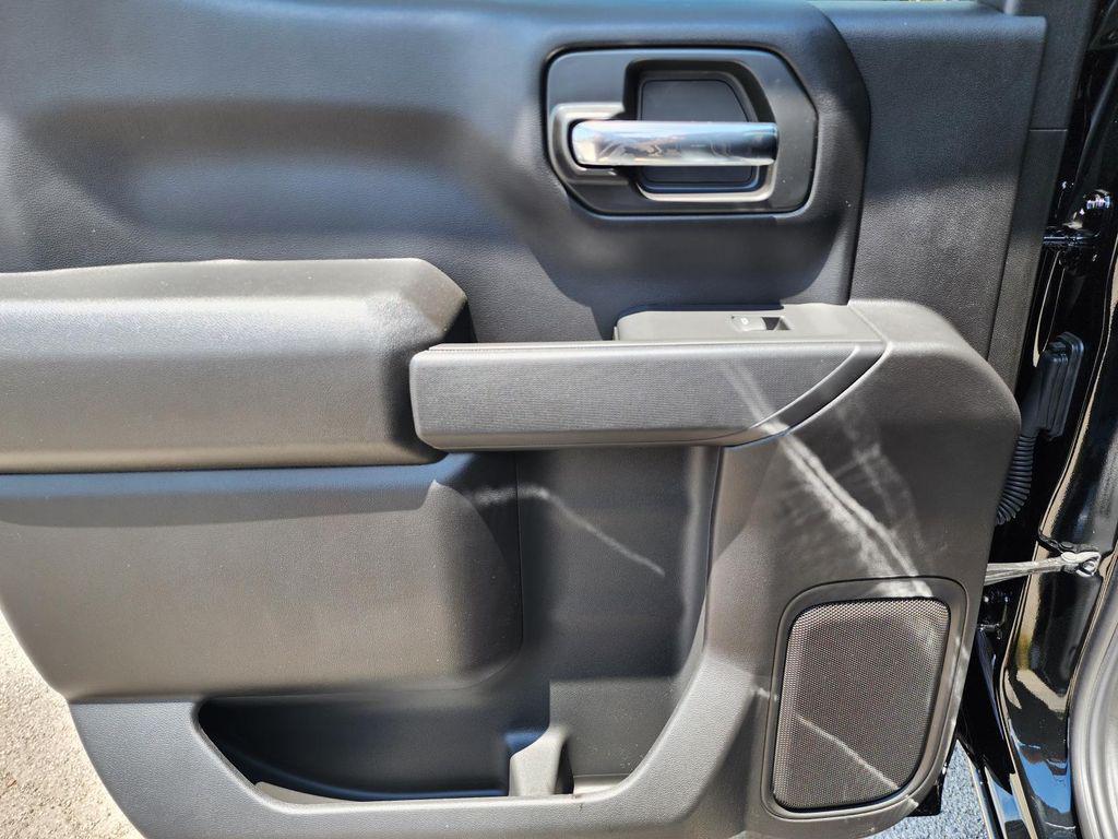 new 2025 Chevrolet Silverado 1500 car, priced at $48,960