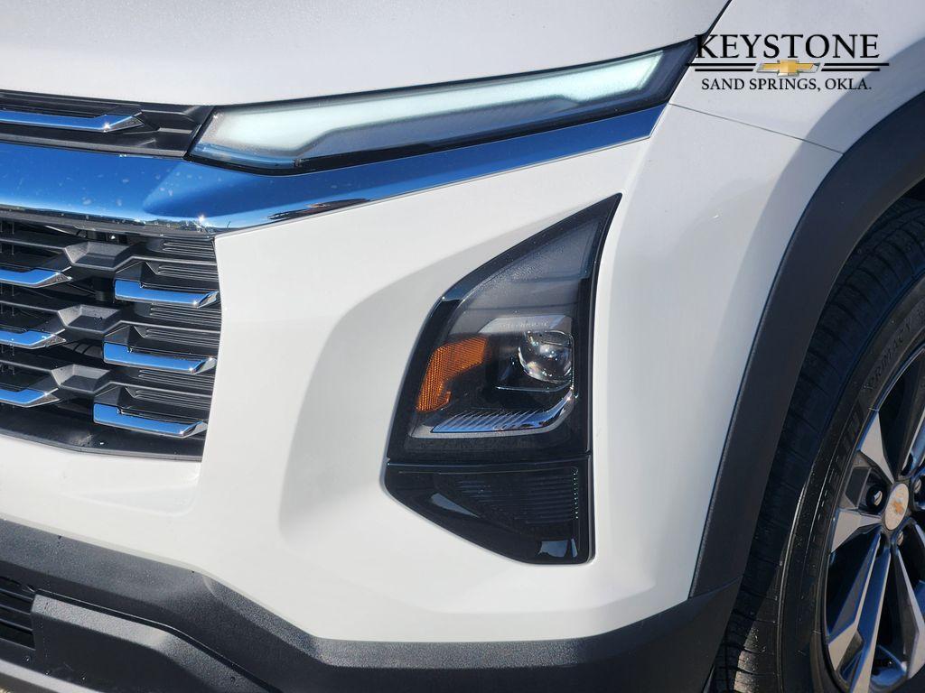 new 2026 Chevrolet Equinox car, priced at $31,995