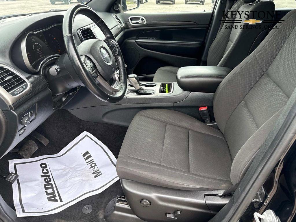 used 2022 Jeep Grand Cherokee car, priced at $23,870