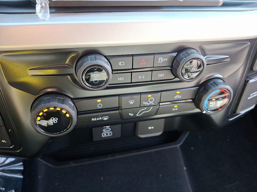 new 2025 Ford F-350 car, priced at $61,500