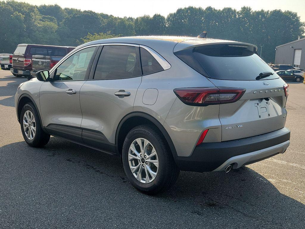 new 2024 Ford Escape car, priced at $24,000