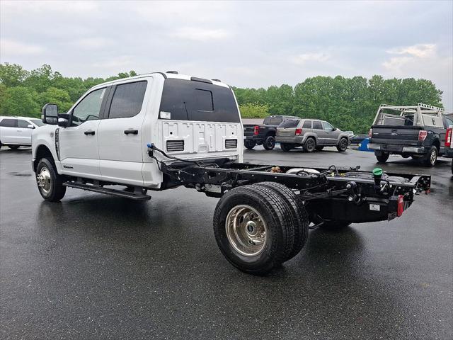 new 2025 Ford F-350 car, priced at $72,000