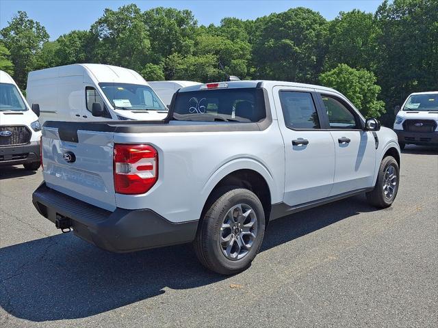 new 2025 Ford Maverick car, priced at $35,024
