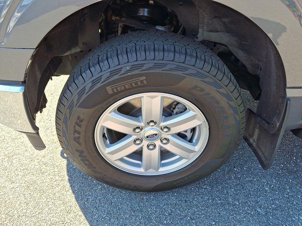 used 2023 Ford F-150 car, priced at $38,000