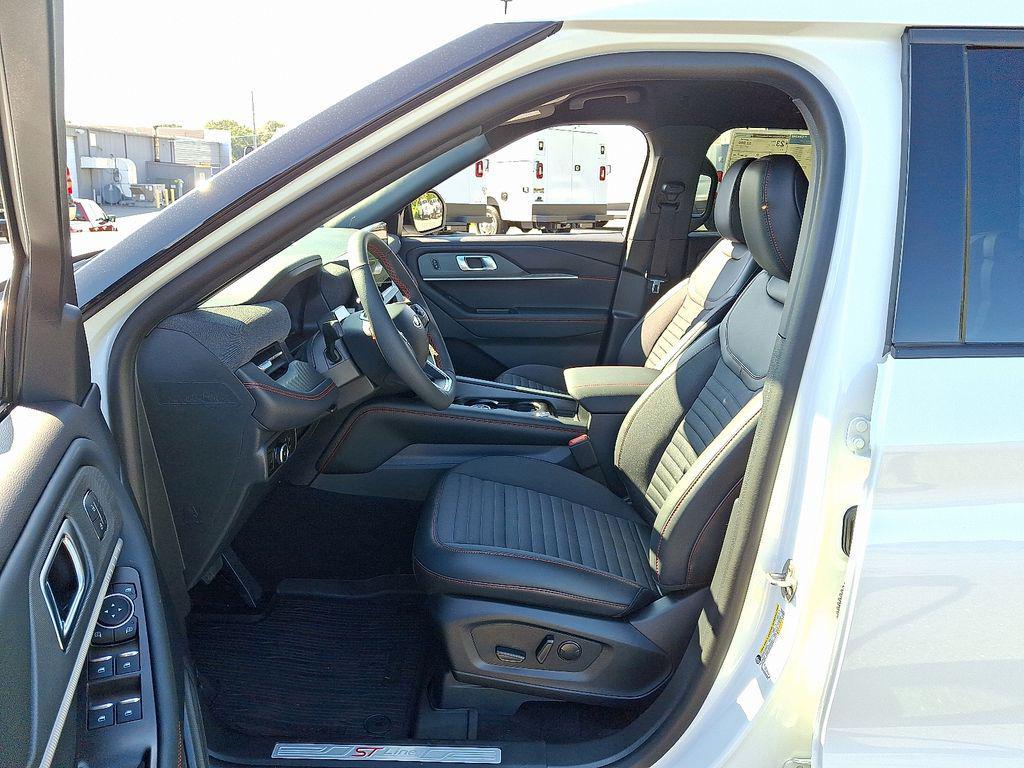 new 2025 Ford Explorer car, priced at $48,500
