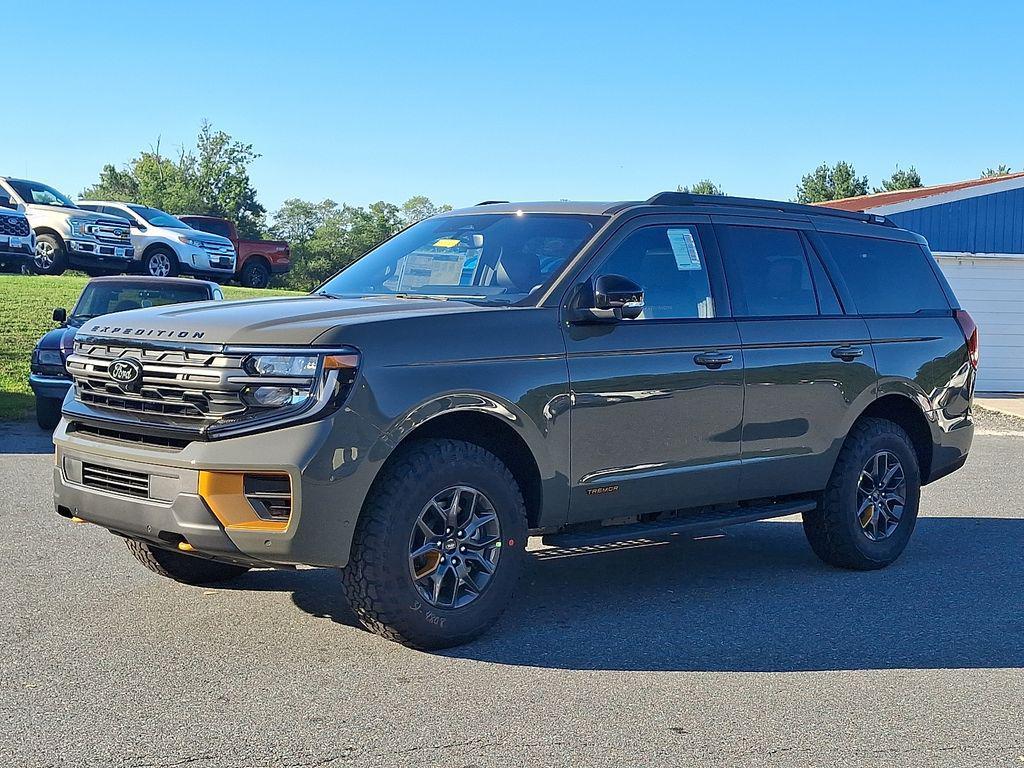 new 2025 Ford Expedition car, priced at $84,590