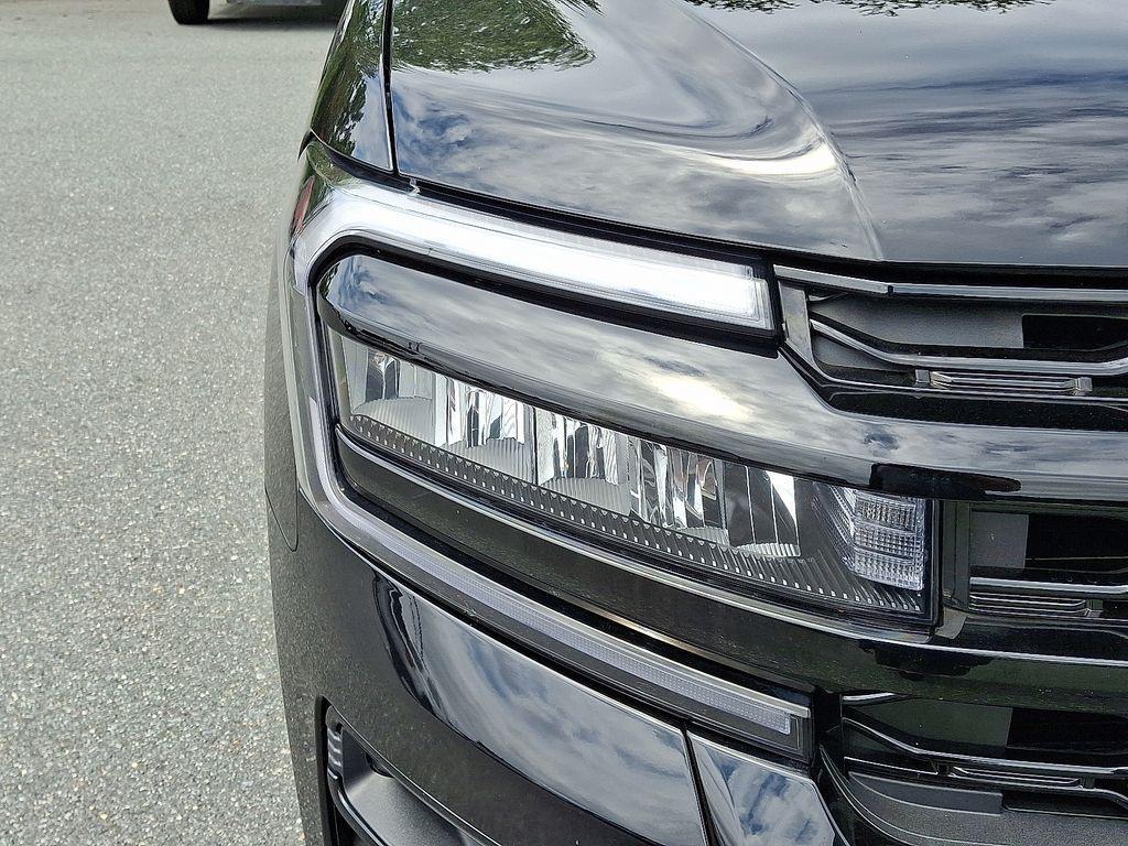 used 2024 Ford Expedition car, priced at $64,000