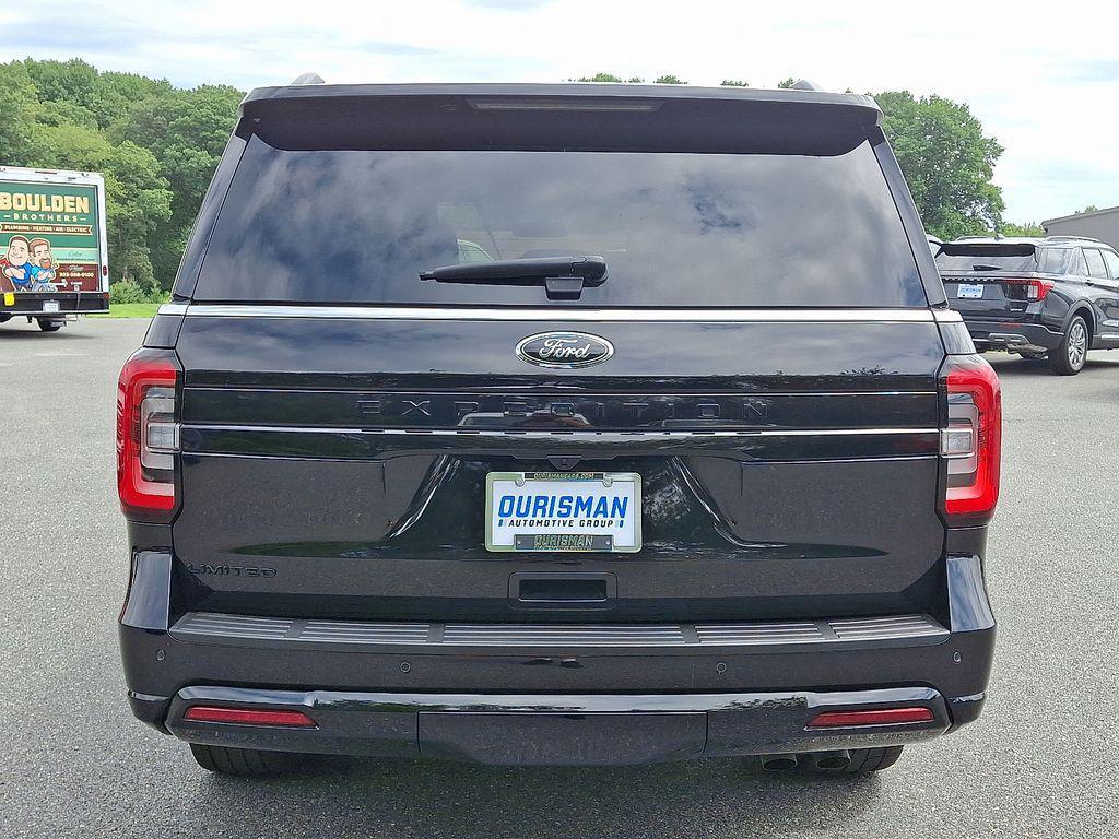 used 2024 Ford Expedition car, priced at $64,000