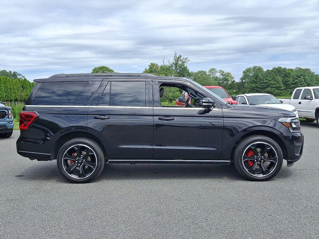 used 2024 Ford Expedition car, priced at $64,000