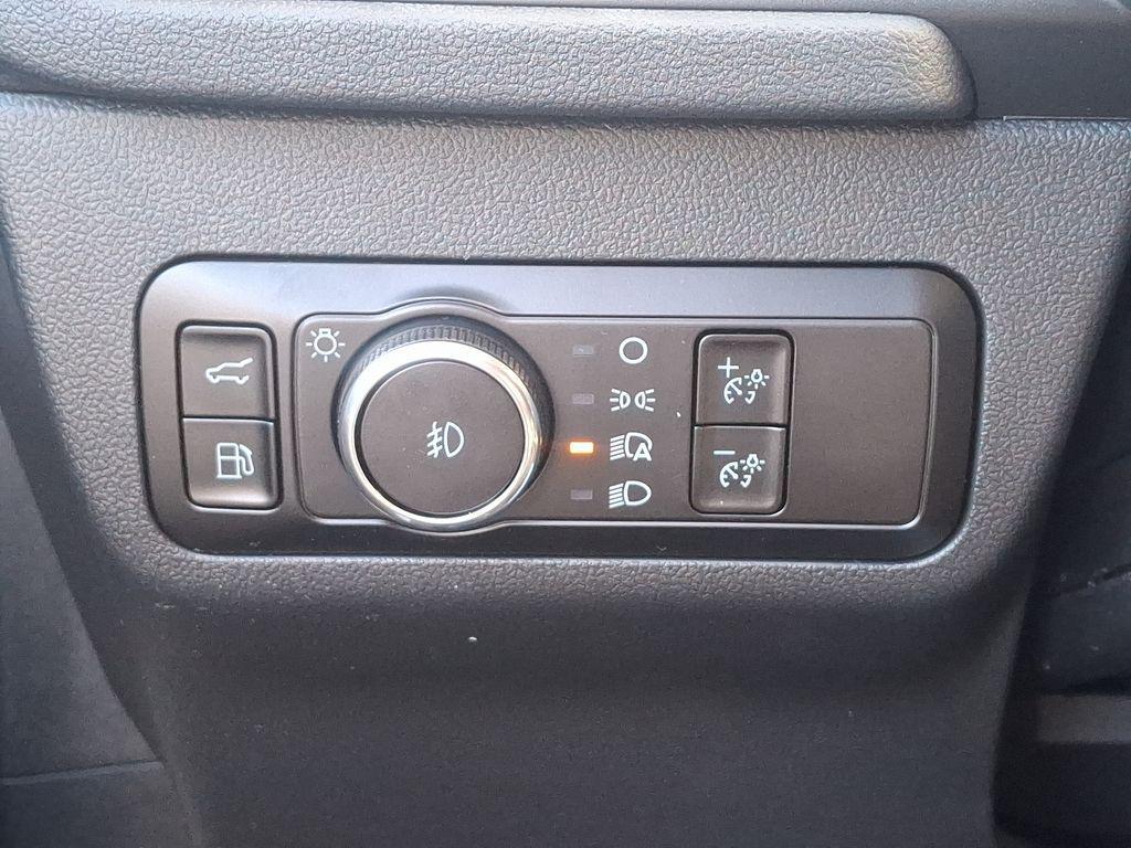 new 2025 Ford Escape PHEV car, priced at $31,500