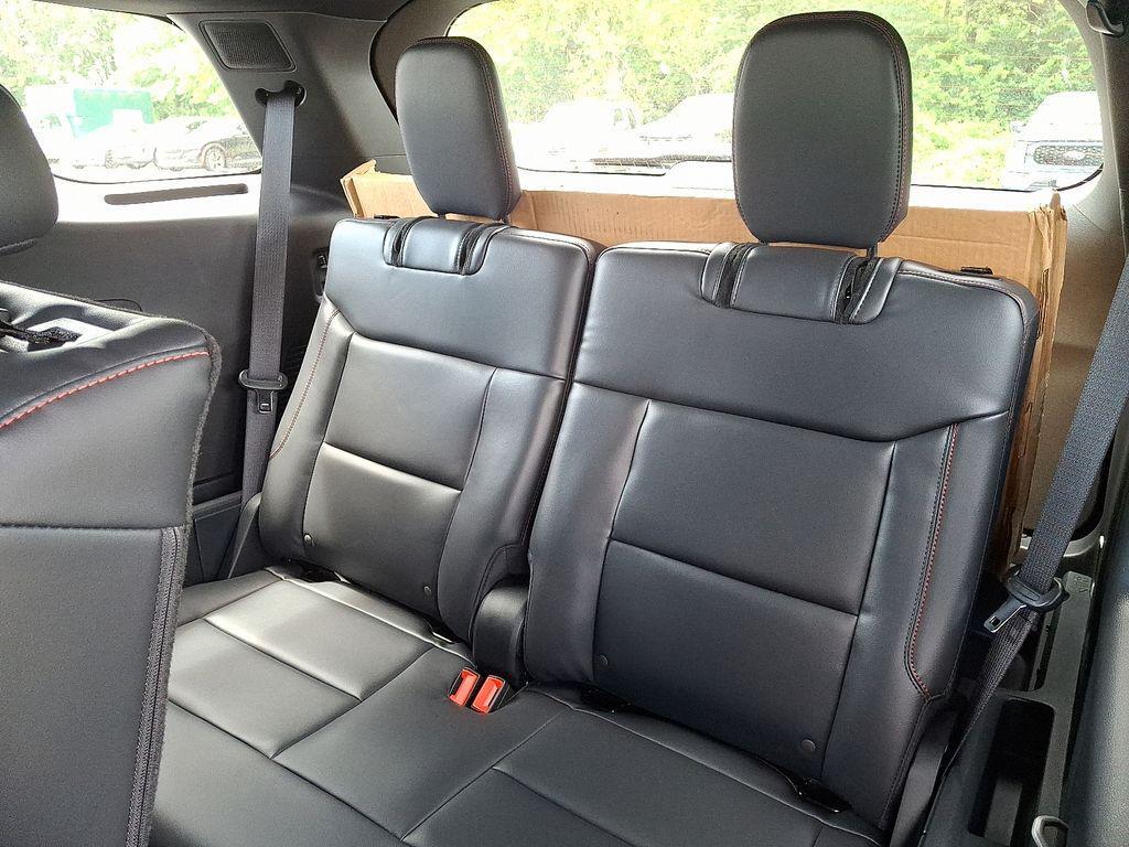 new 2025 Ford Explorer car, priced at $48,500