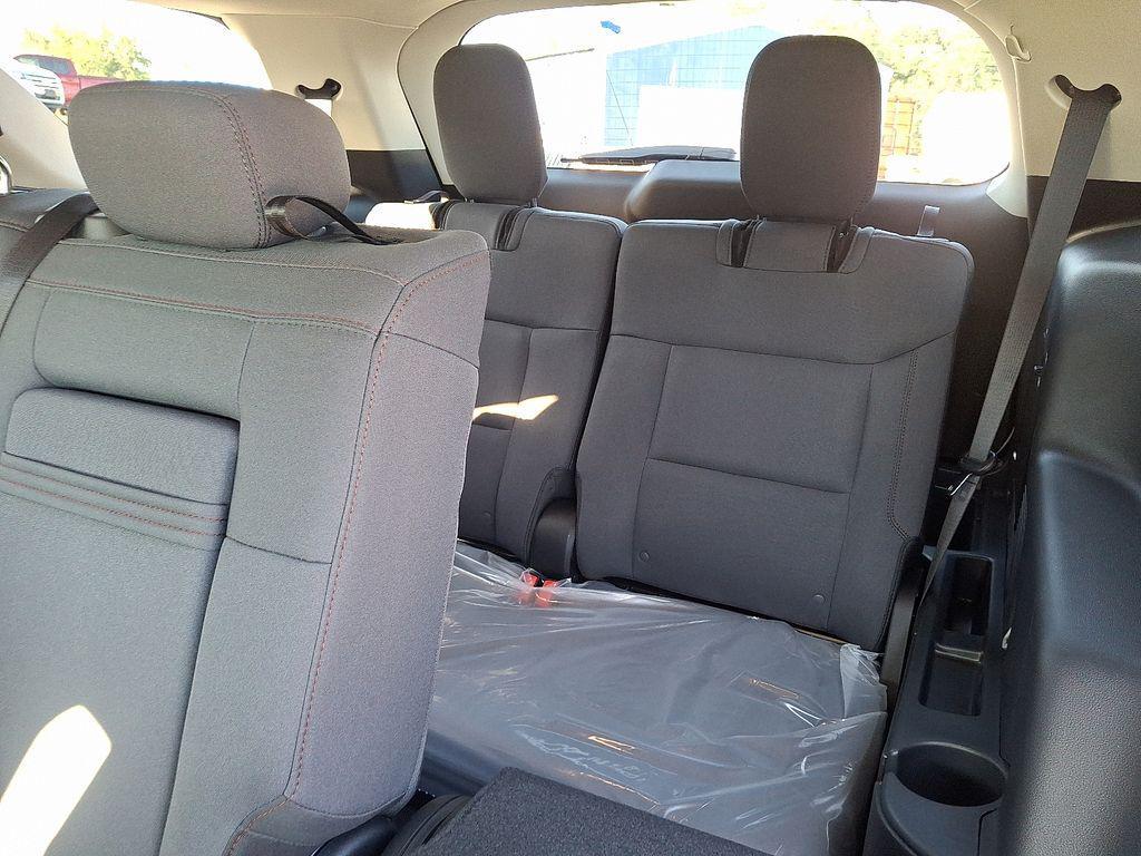 new 2025 Ford Explorer car, priced at $43,040