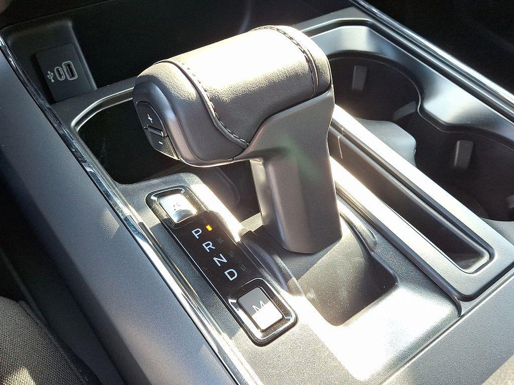 new 2025 Ford F-150 car, priced at $55,000