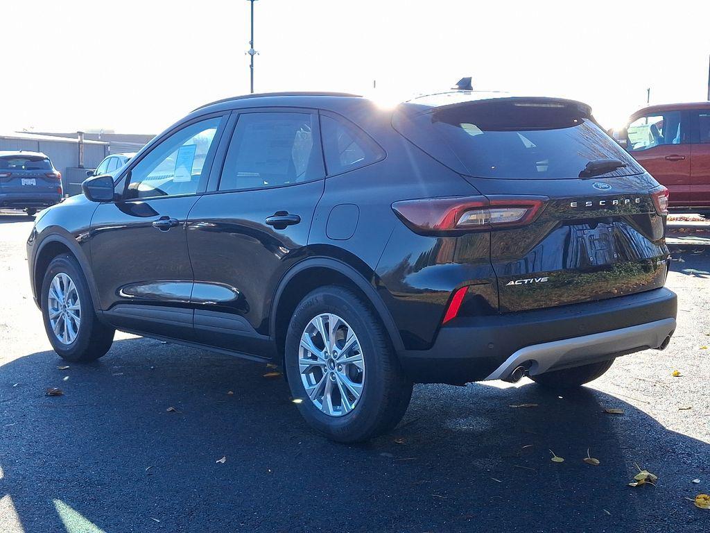 new 2025 Ford Escape car, priced at $30,700