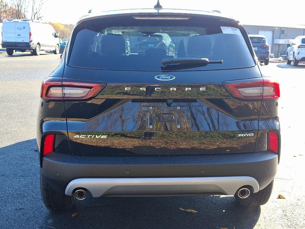 new 2025 Ford Escape car, priced at $30,700