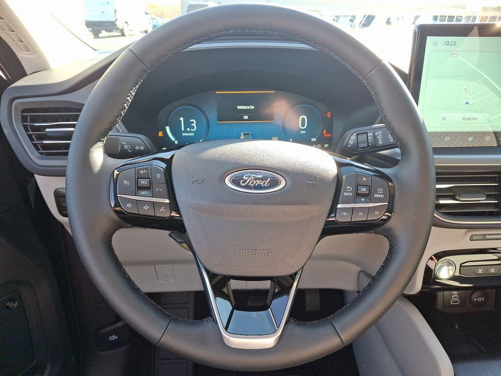 new 2025 Ford Escape car, priced at $30,700