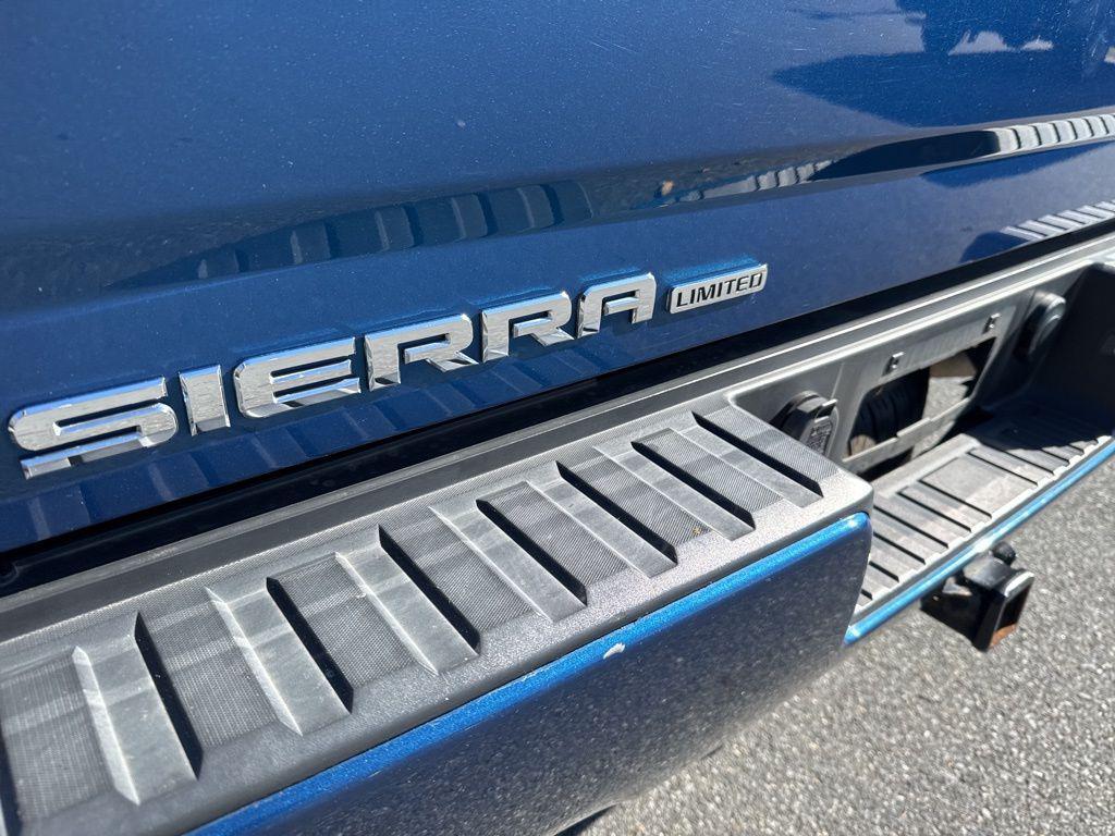 used 2019 GMC Sierra 1500 car, priced at $24,000
