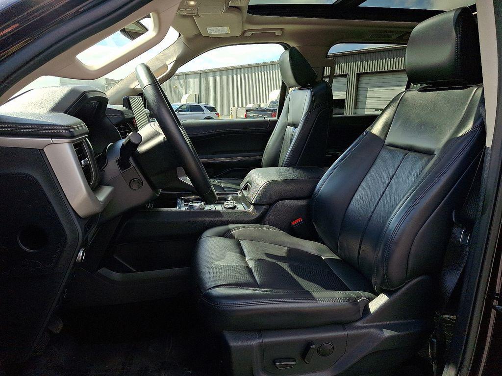 used 2022 Ford Expedition car, priced at $44,000
