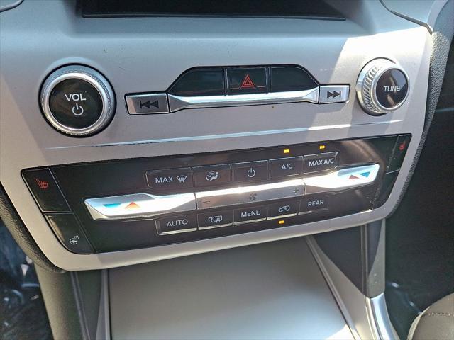 used 2023 Ford Explorer car, priced at $29,500