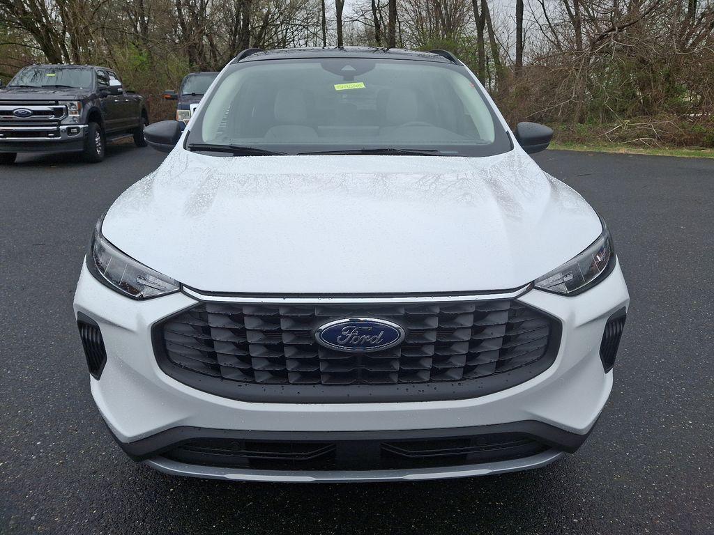new 2025 Ford Escape car, priced at $31,700