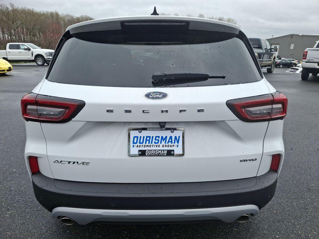 new 2025 Ford Escape car, priced at $31,700