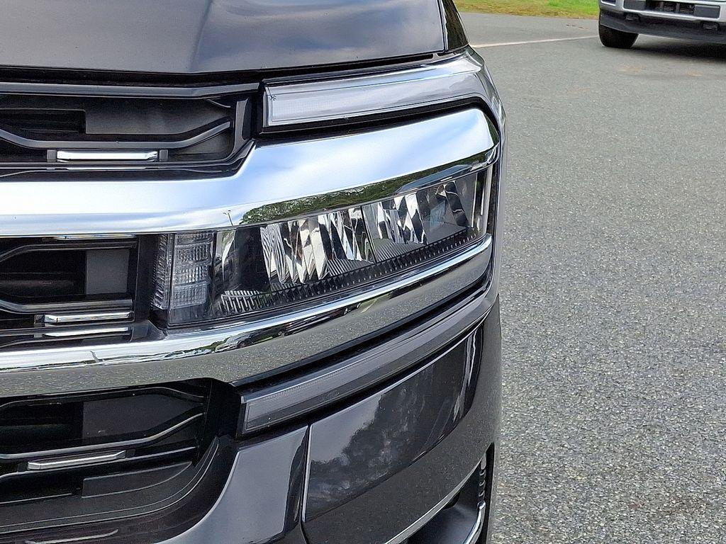 used 2024 Ford Expedition car, priced at $47,500