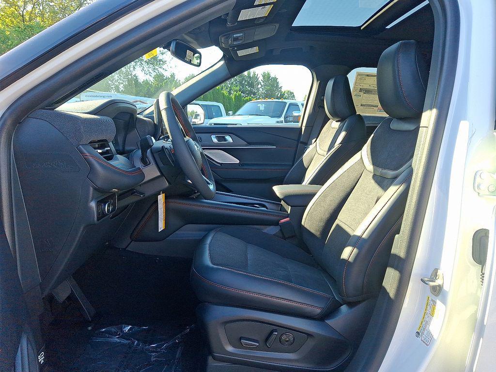 new 2025 Ford Explorer car, priced at $62,430