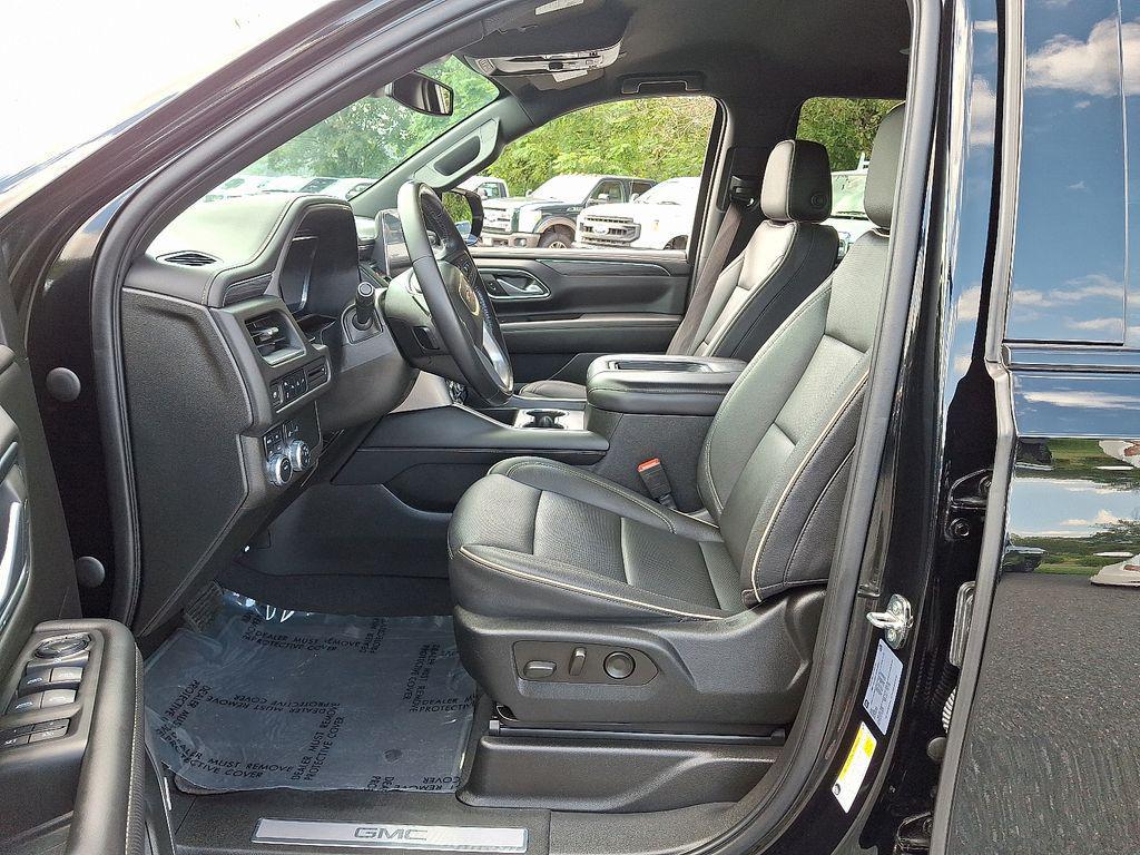 used 2022 GMC Yukon car, priced at $48,000