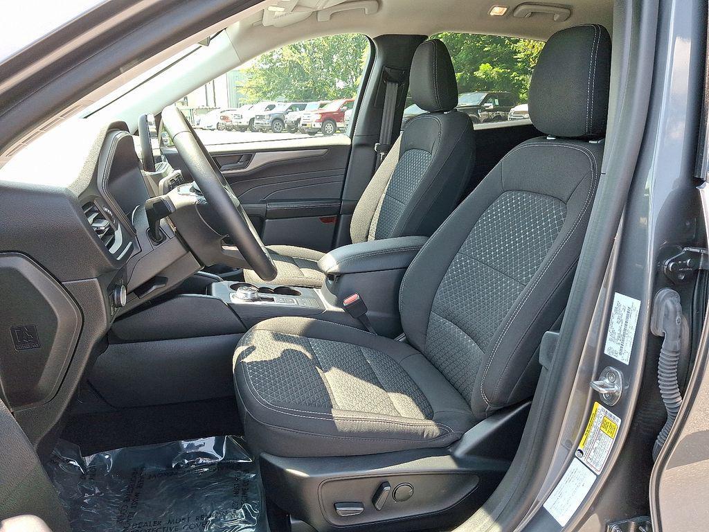 used 2023 Ford Escape car, priced at $23,000