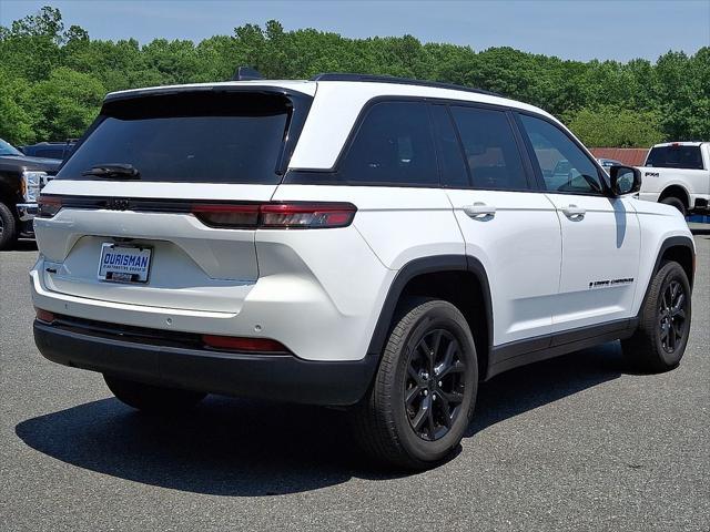 used 2024 Jeep Grand Cherokee car, priced at $31,500