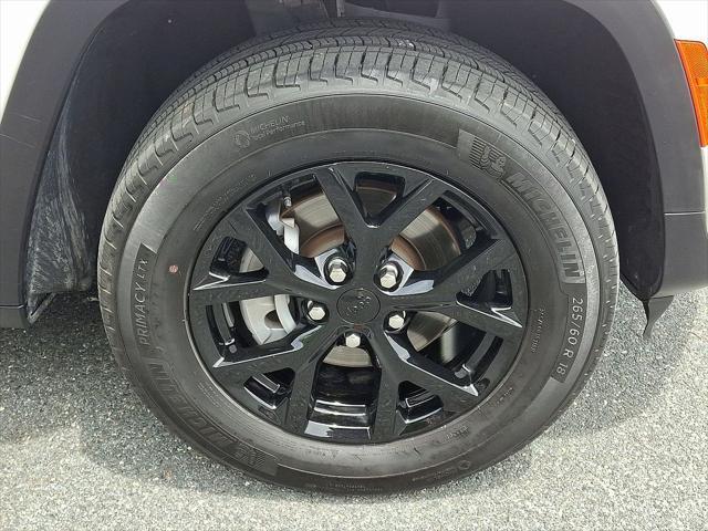 used 2024 Jeep Grand Cherokee car, priced at $33,500