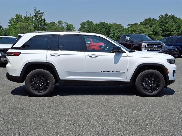used 2024 Jeep Grand Cherokee car, priced at $31,500